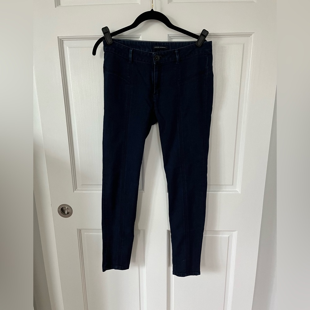GUC: Banana Republic size 28 indigo skinny denim leggings.